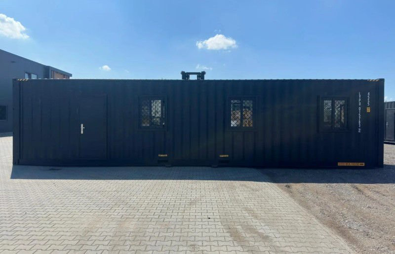 Maison conteneur 40 pieds HC (High Cube) – Hébergement de 12 m² « Black Edition » avec cuisine et salle de bain (Neuf)