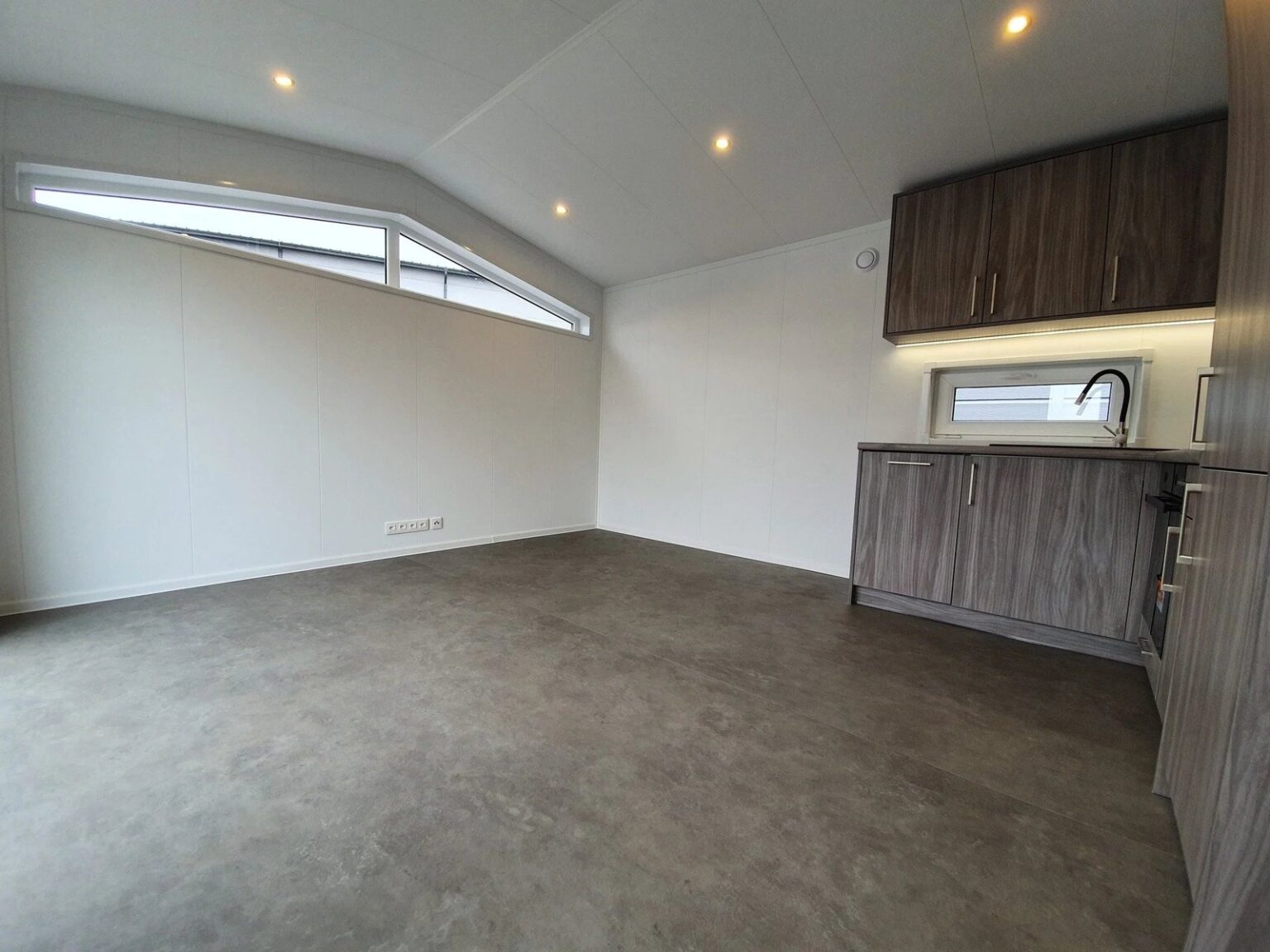 Mobil-home haut de gamme 10x4m (40m²) – Neuf, meublé et indépendant (Cadres Luxe) – Image 3