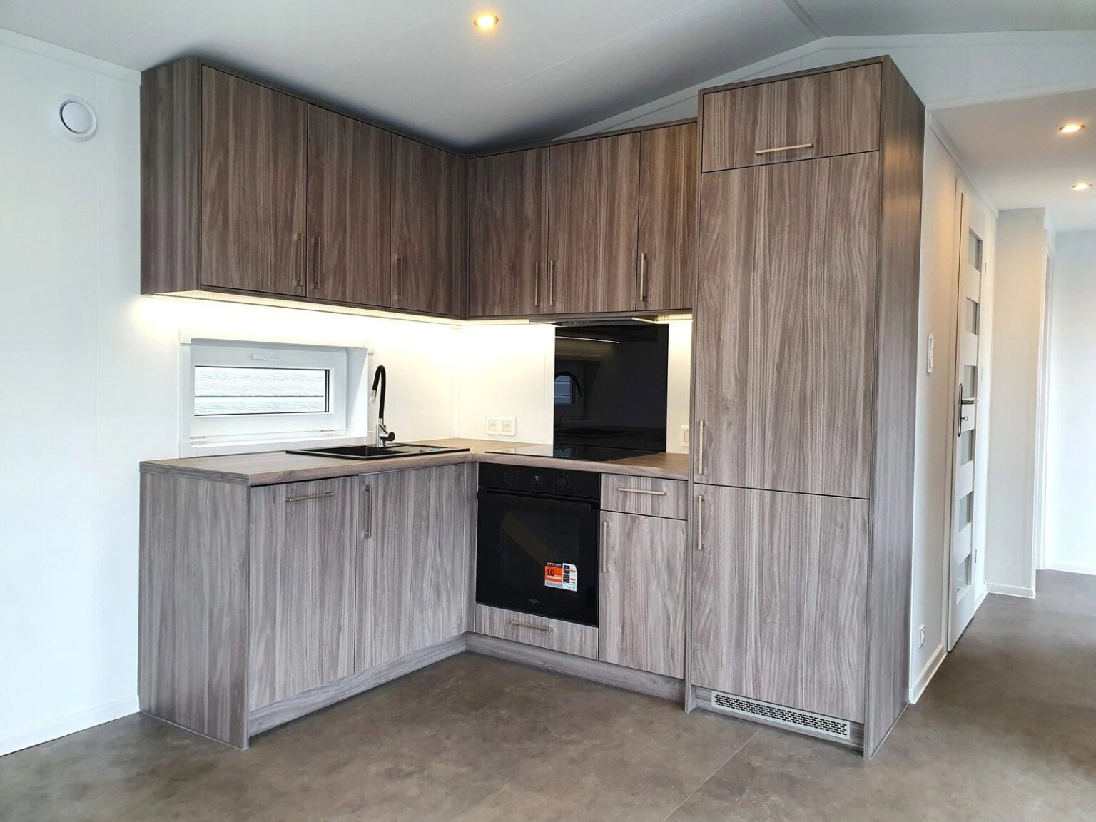 Mobil-home haut de gamme 10x4m (40m²) – Neuf, meublé et indépendant (Cadres Luxe) – Image 4